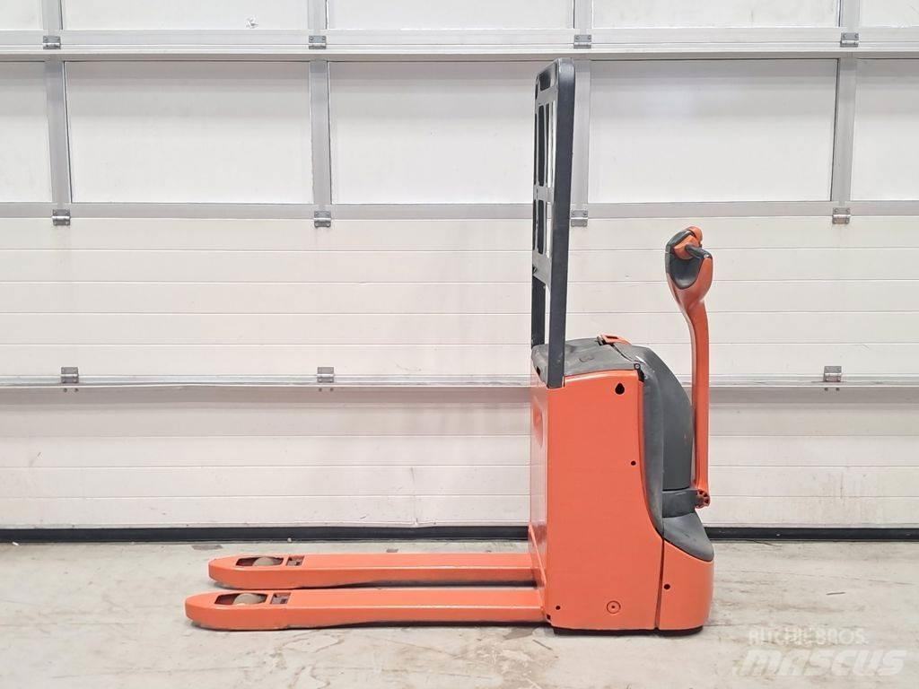 Linde T16 Mažų aukščių keltuvai