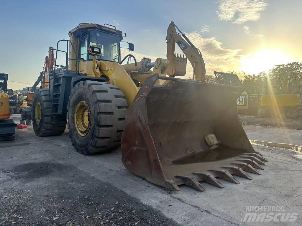 Komatsu WA 600 Naudoti ratiniai krautuvai