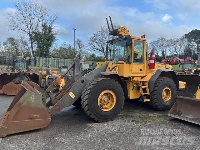 Volvo L 110 E Naudoti ratiniai krautuvai