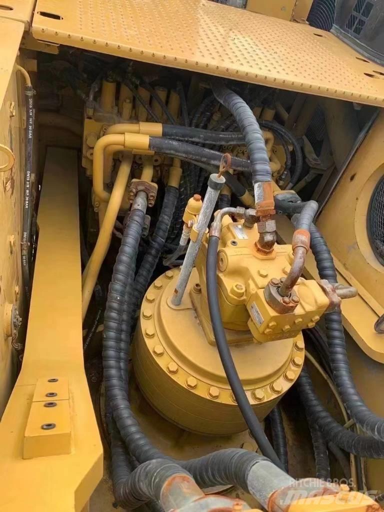 CAT 336 D Aukštuminiai ekskavatoriai