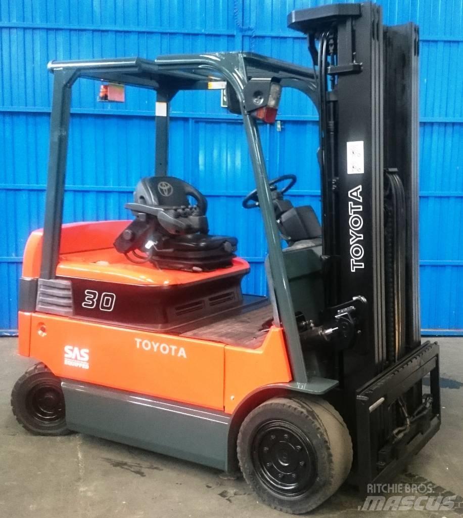 Toyota 7 FBMF 30 Elektriniai šakiniai krautuvai