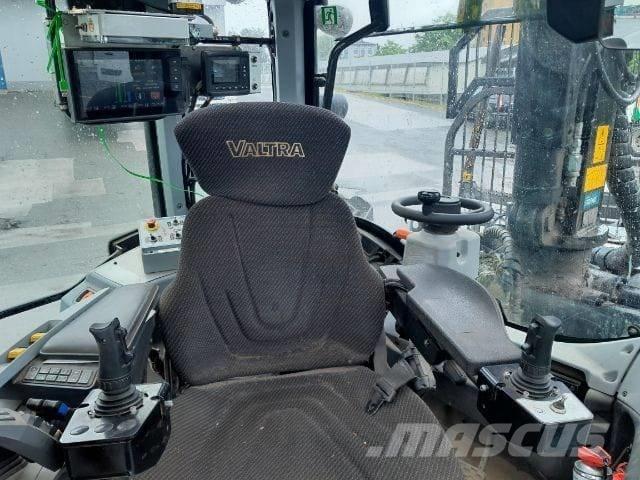 Valtra N153 Miško traktoriai