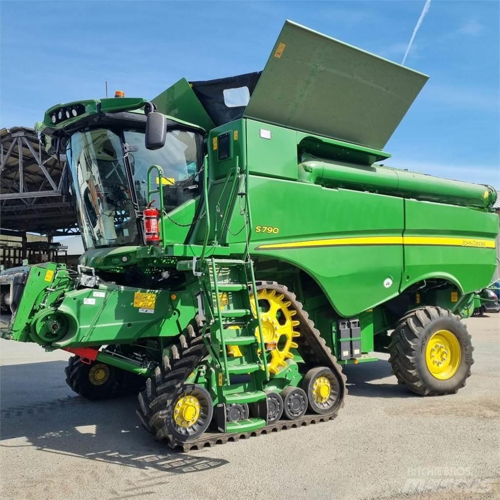 John Deere S 790 Derliaus nuėmimo kombainai