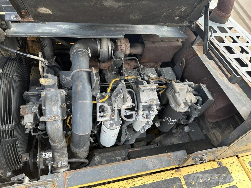 Komatsu PC 450-8 Vikšriniai ekskavatoriai