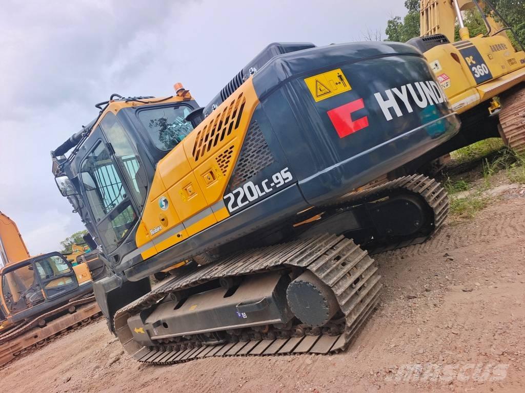 Hyundai 220LC-9S Vikšriniai ekskavatoriai