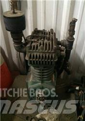 Manitowoc 4000 W Kranų dalys ir įranga
