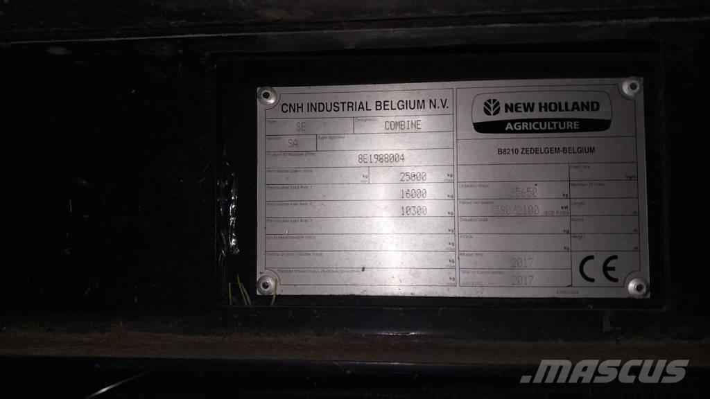 New Holland CR 9.90 Derliaus nuėmimo kombainai