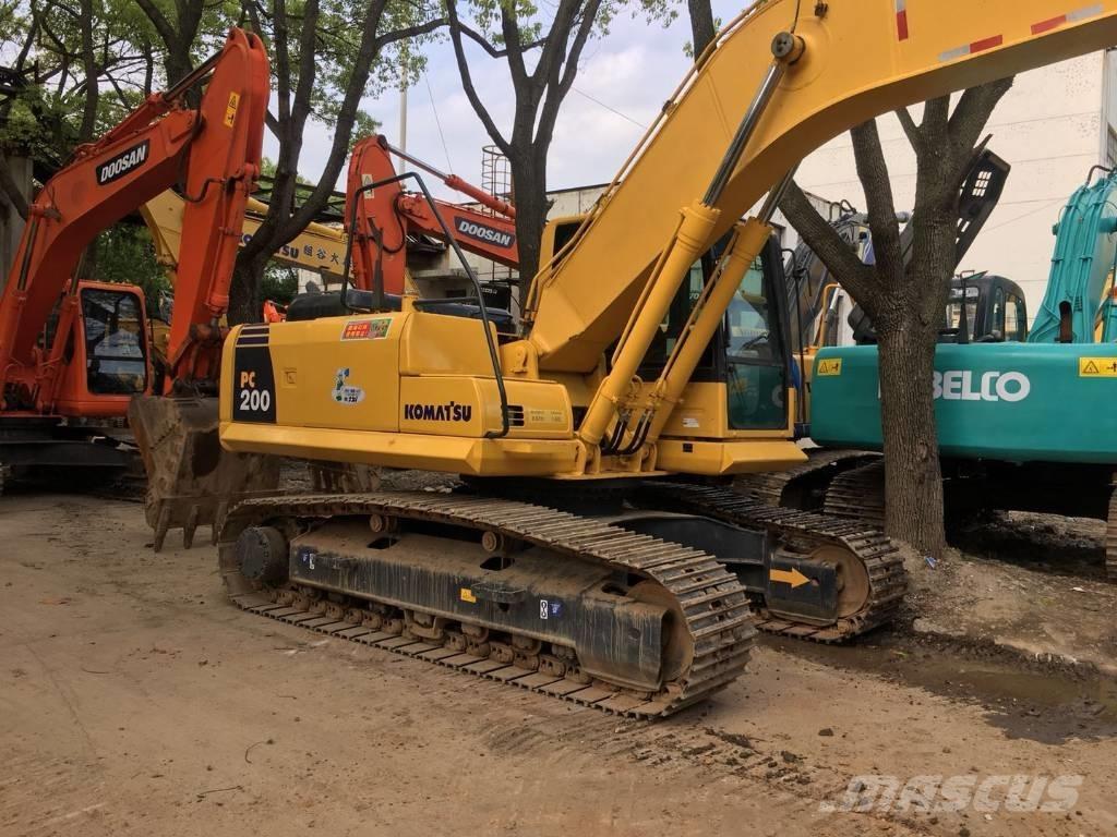 Komatsu PC 200-8 Vikšriniai ekskavatoriai