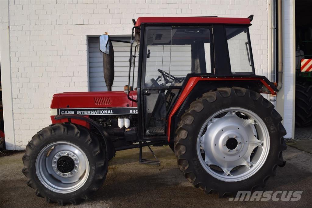 Case IH 840 A/S Traktoriai