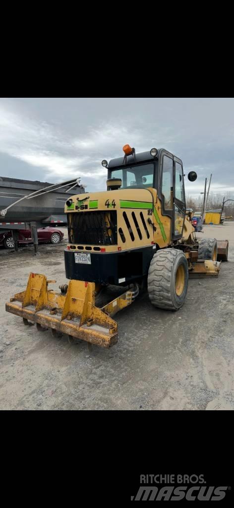 PSI M413XT Greideriai