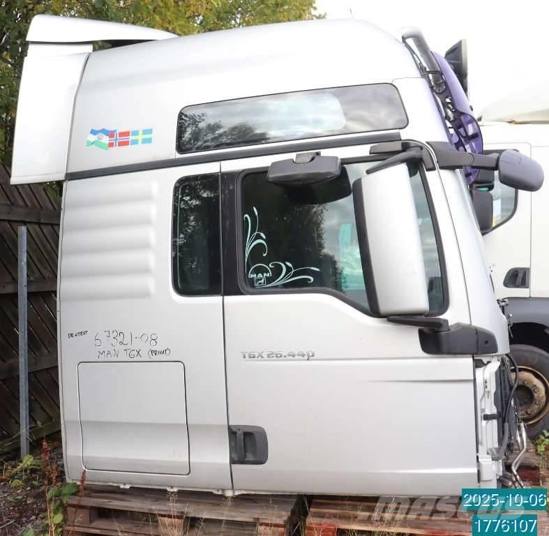 MAN TGX 26.440 Kabinos ir salonai