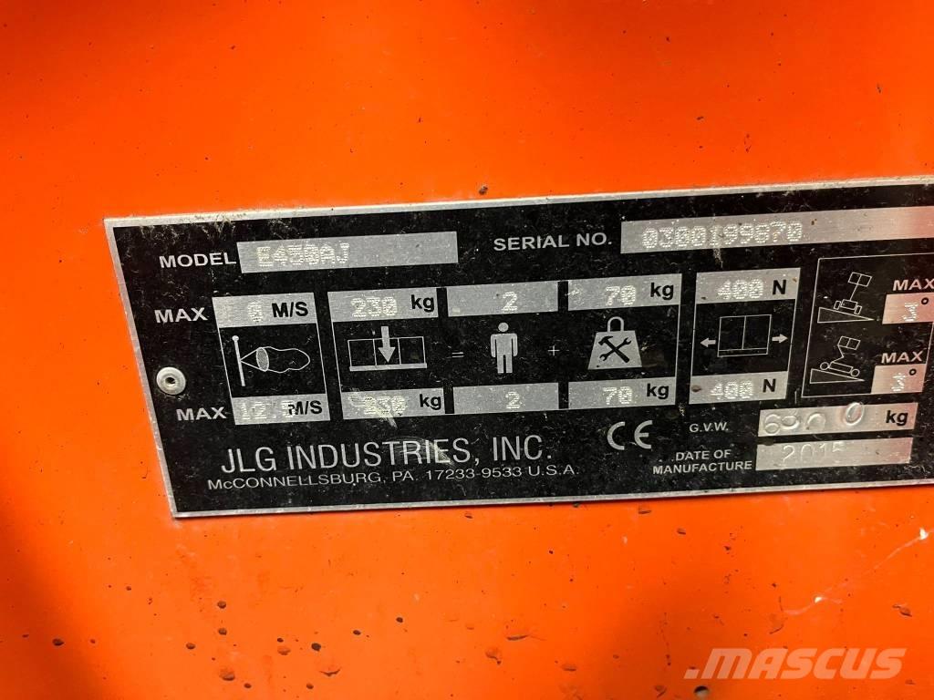 JLG E 450 AJ Alkūniniai keltuvai