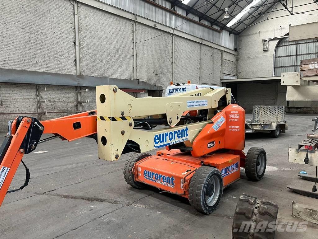 JLG E 450 AJ Alkūniniai keltuvai