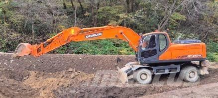 Doosan DX210WA Ratiniai ekskavatoriai