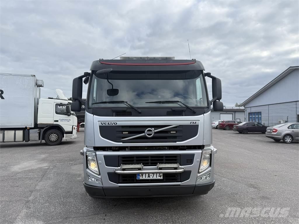 Volvo FM13 8X4 Savivarčių priekabų vilkikai