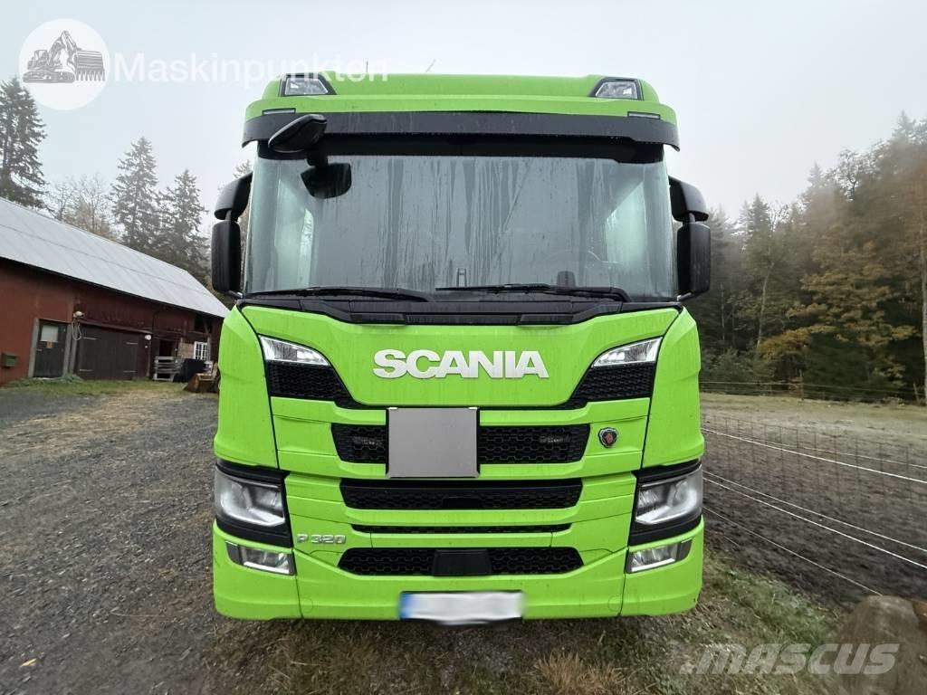 Scania P 320 Sunkvežimiai su dengtu kėbulu