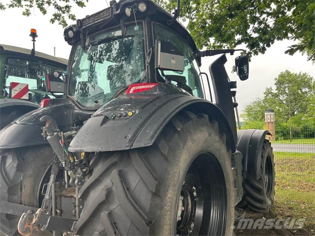 Valtra T 235 D Traktoriai