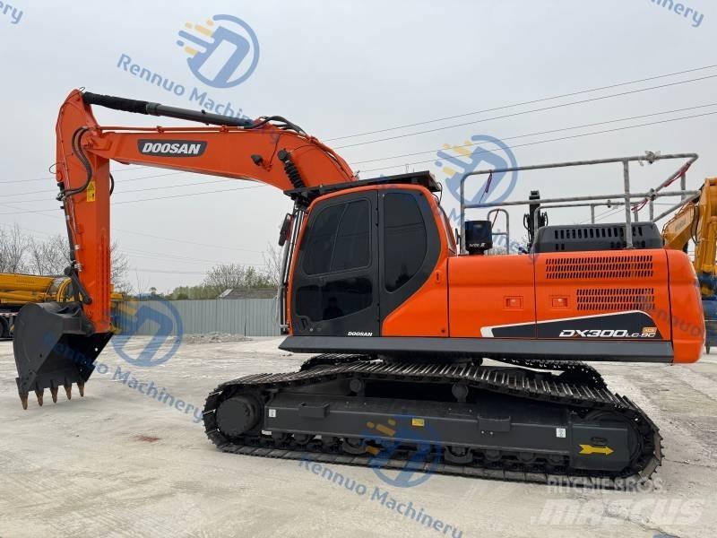 Doosan DX 300 LC-9C Vikšriniai ekskavatoriai