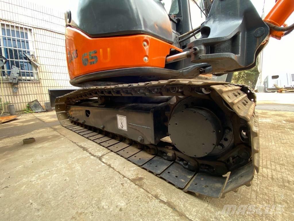 Hitachi ZX65 Mini ekskavatoriai < 7 t