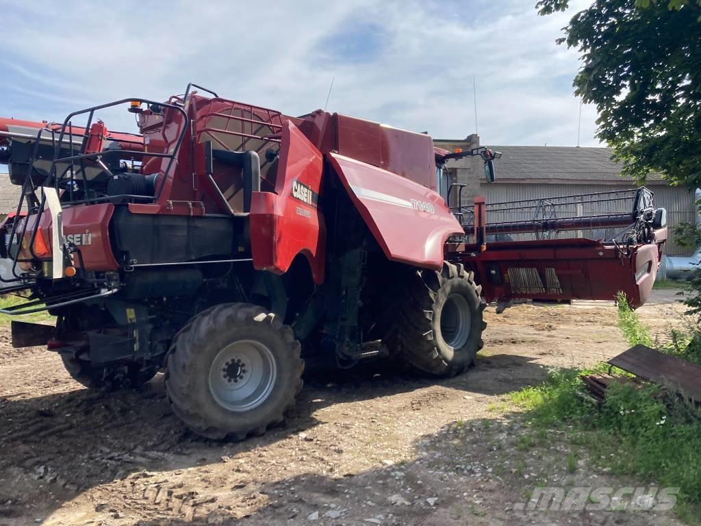 Case IH 7140 Derliaus nuėmimo kombainai