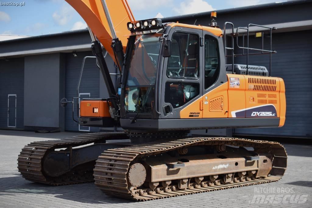 Doosan DX 225 LC-5 Vikšriniai ekskavatoriai