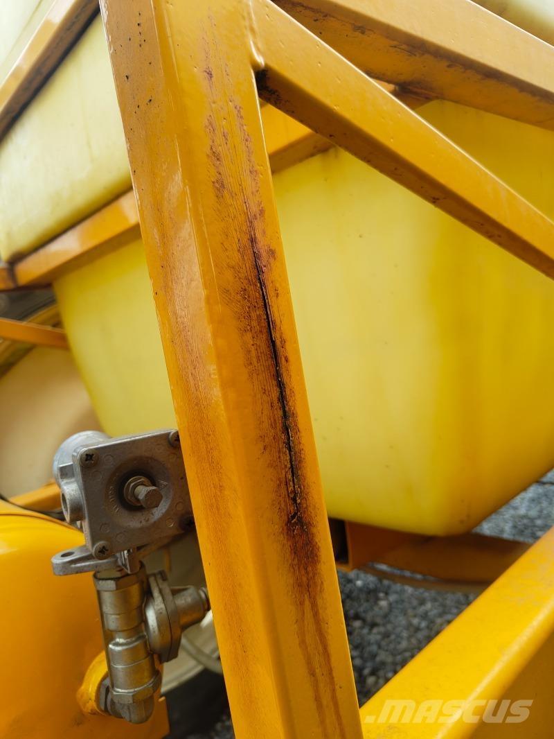 Dubex ANH 700N Prikabinami purkštuvai