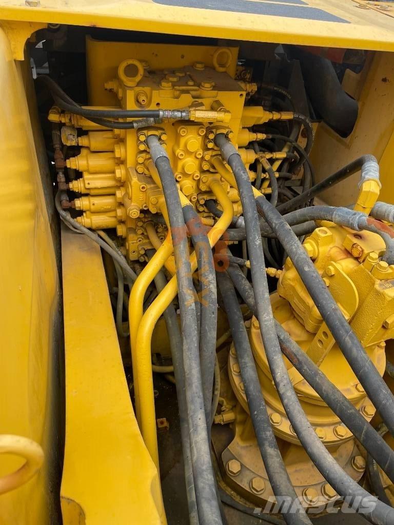 Komatsu PC 270 Vikšriniai ekskavatoriai