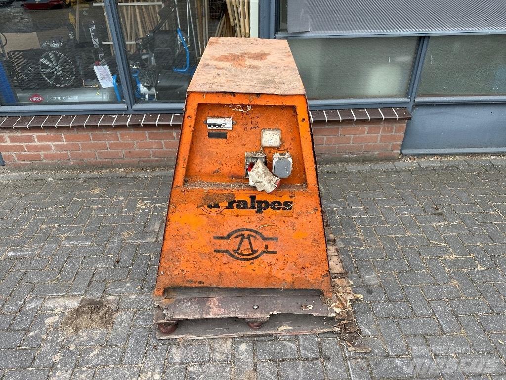 Ralpes Aggregaat Kiti naudoti traktorių priedai