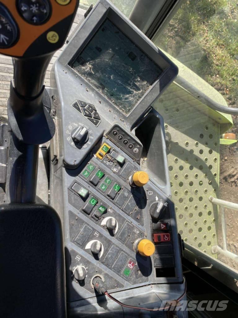 Class Lexion 580 tt Derliaus nuėmimo kombainai