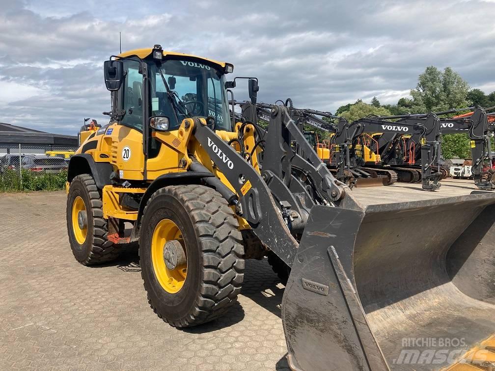 Volvo L 50 H Naudoti ratiniai krautuvai