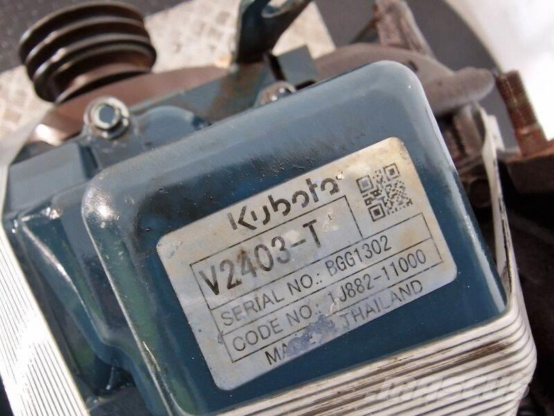 Kubota V2403-T Varikliai