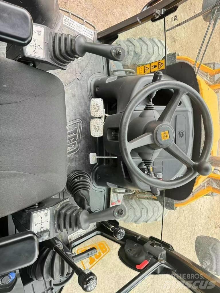 JCB 3 CX Ratiniai ekskavatoriai