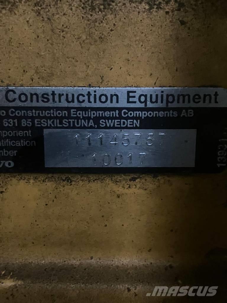 Volvo L 350 F Naudoti ratiniai krautuvai