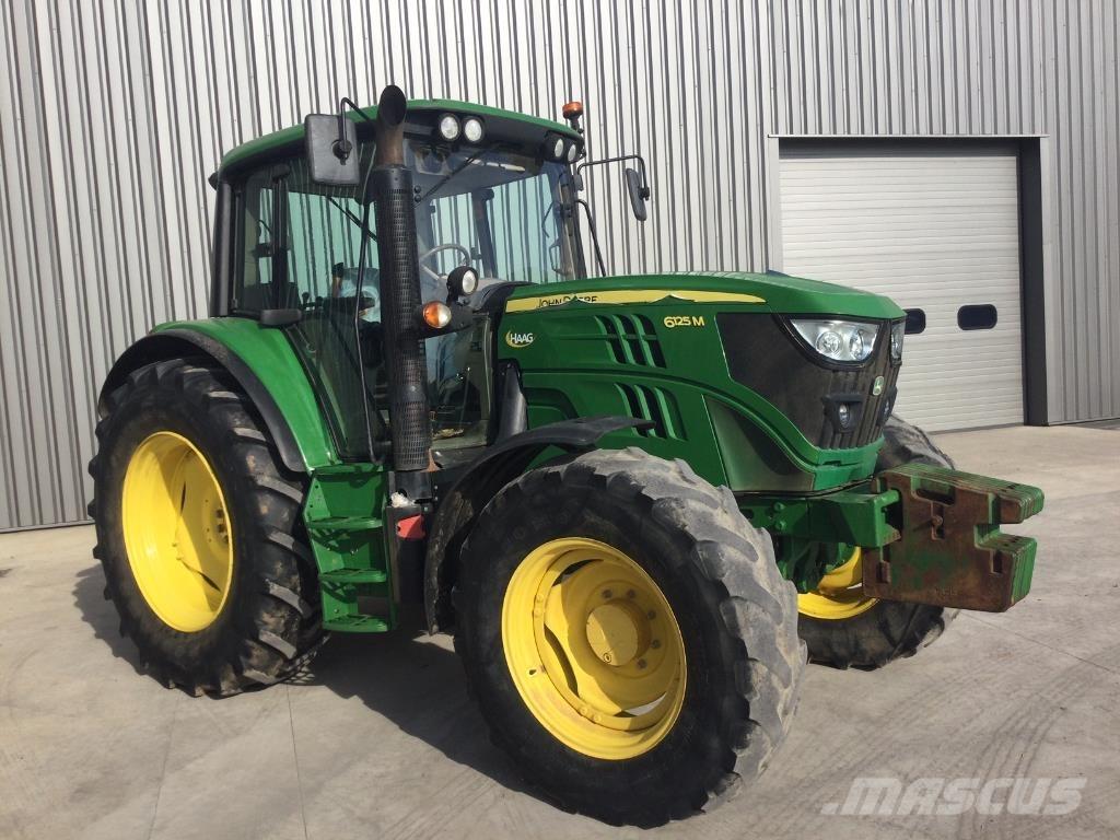 John Deere 6125M Traktoriai