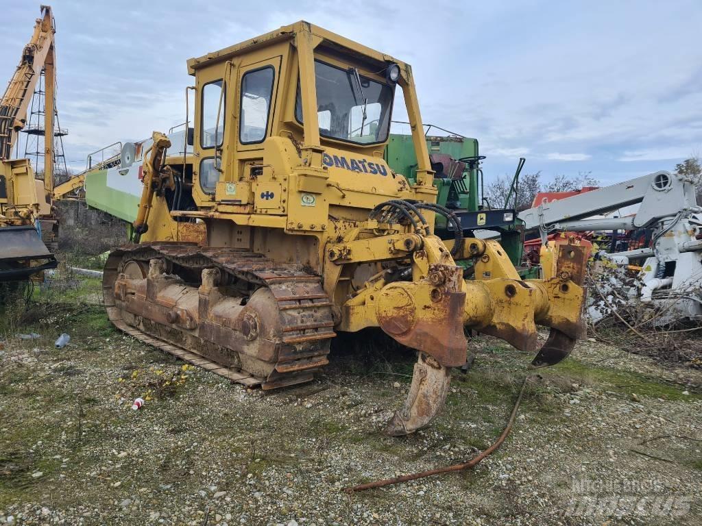 Komatsu D 85-18 Vikšriniai buldozeriai