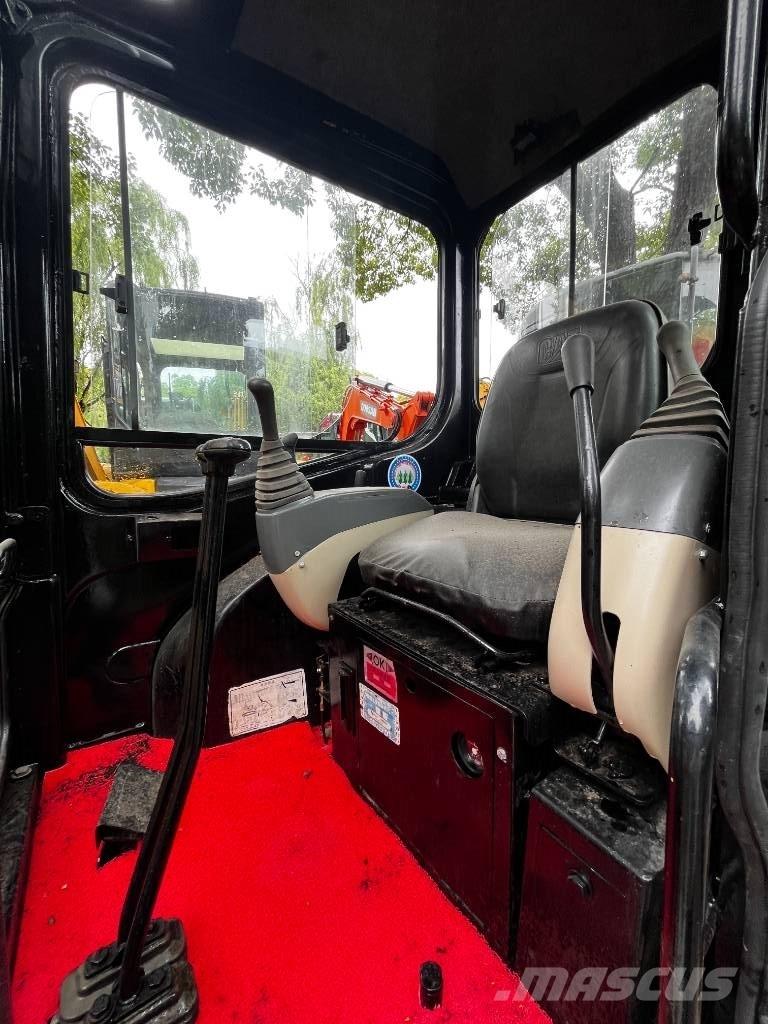 CAT 303 C CR Mini ekskavatoriai < 7 t