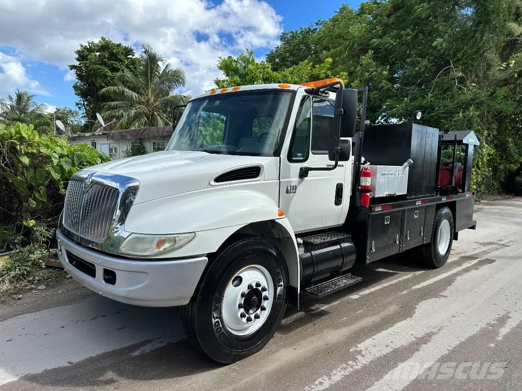 International 4300 Automobilinės cisternos