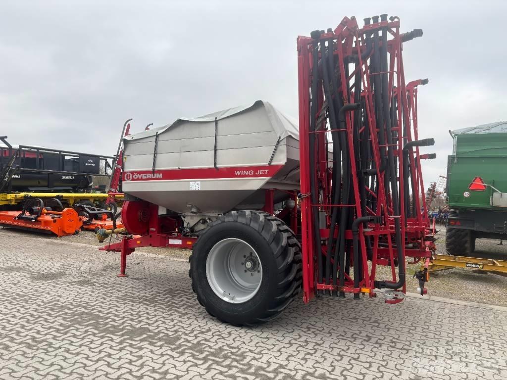 Överum Wing Jet 4824 Mineralinių trąšų barstytuvai