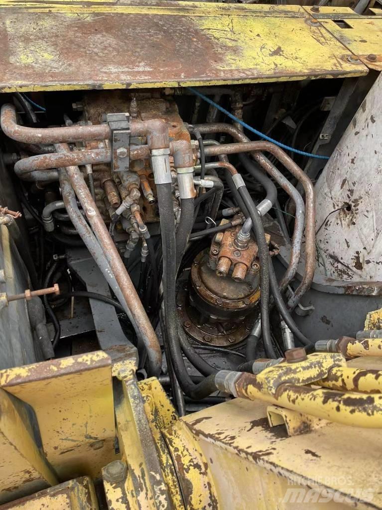 Sumitomo SH120 Vikšriniai ekskavatoriai