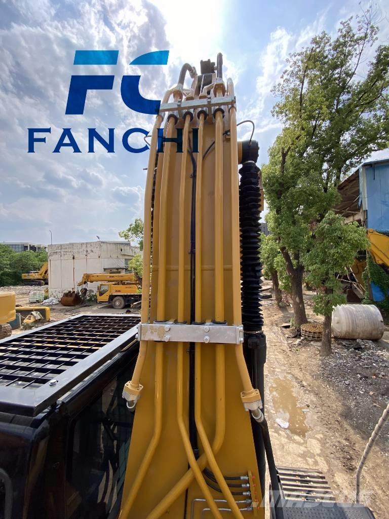 CAT 313D2GC Vidutinės galios ekskavatoriai 7-12 t