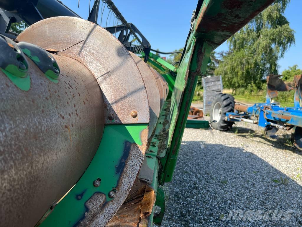 John Deere C 670 I Derliaus nuėmimo kombainai