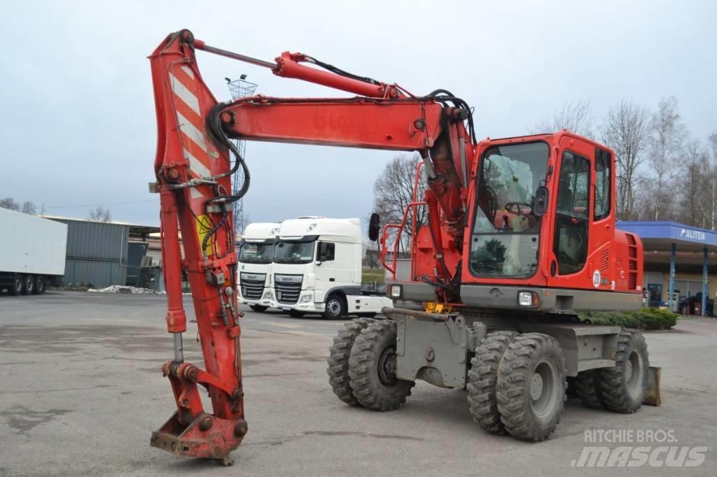 Komatsu PW 148-8 Ratiniai ekskavatoriai