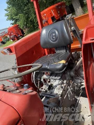 Massey Ferguson 135 Traktoriai