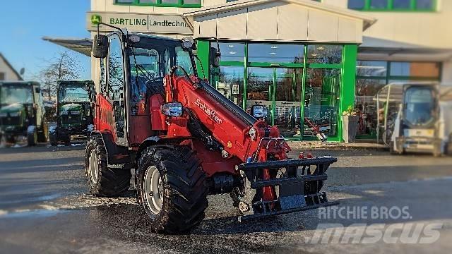 Schäffer 4670T-2 Teleskopiniai krautuvai žemės ūkiui