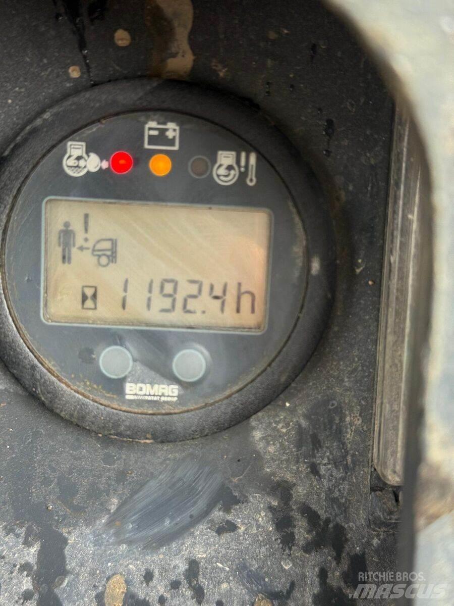 Bomag  Gruntiniai volai