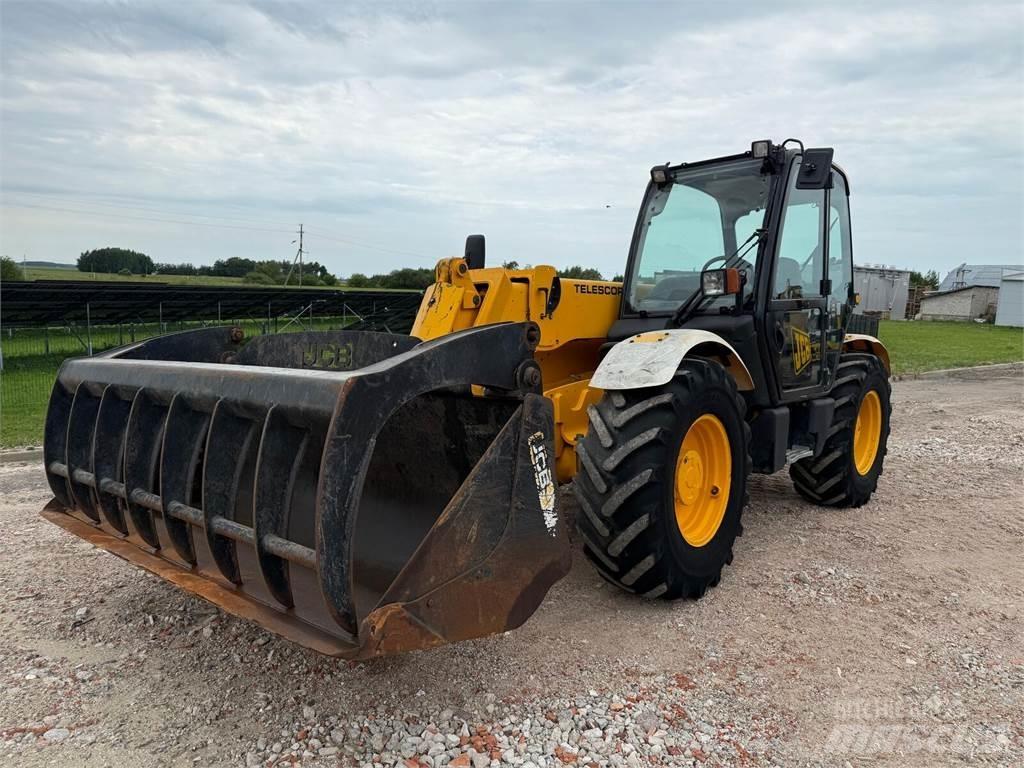 JCB  Teleskopiniai krautuvai