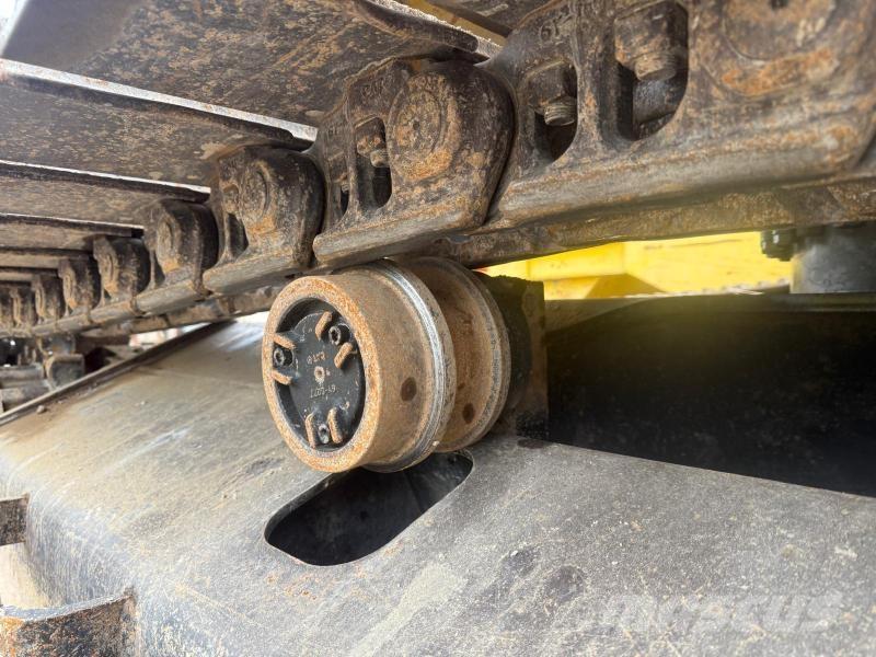 CAT 330FLN Vikšriniai ekskavatoriai