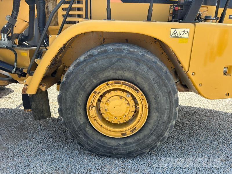 CAT 730 Karjeriniai savivarčiai