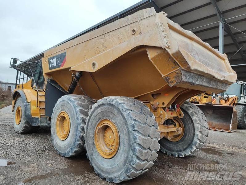CAT 740GC Karjeriniai savivarčiai