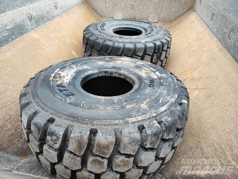 CAT 740GC Karjeriniai savivarčiai